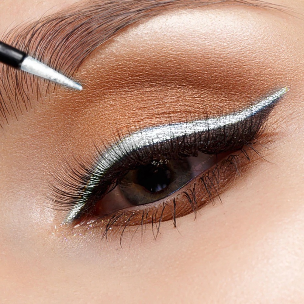 MAC Superslick Liquid Eyeliner - Sparkle Silver shade: “nocturnal”